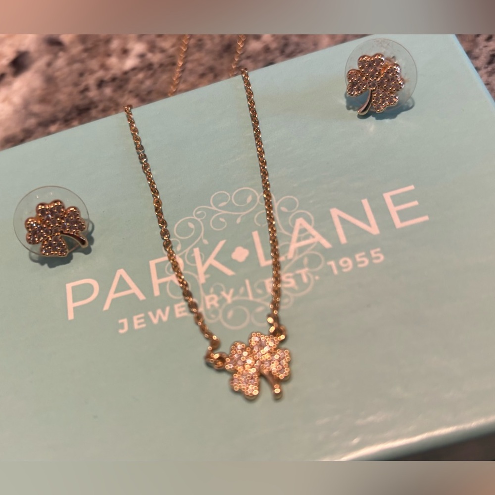 Park Lane clover earring and necklace set